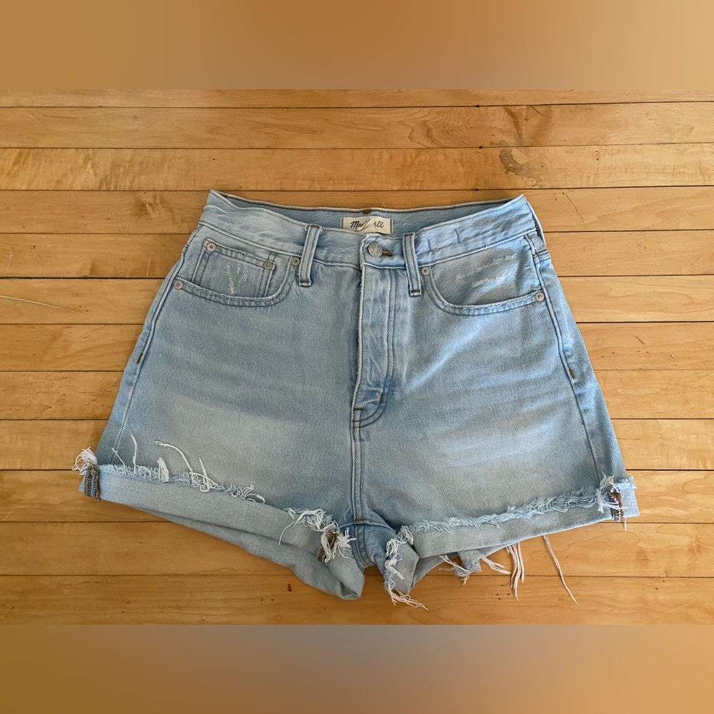 The mom Jean short